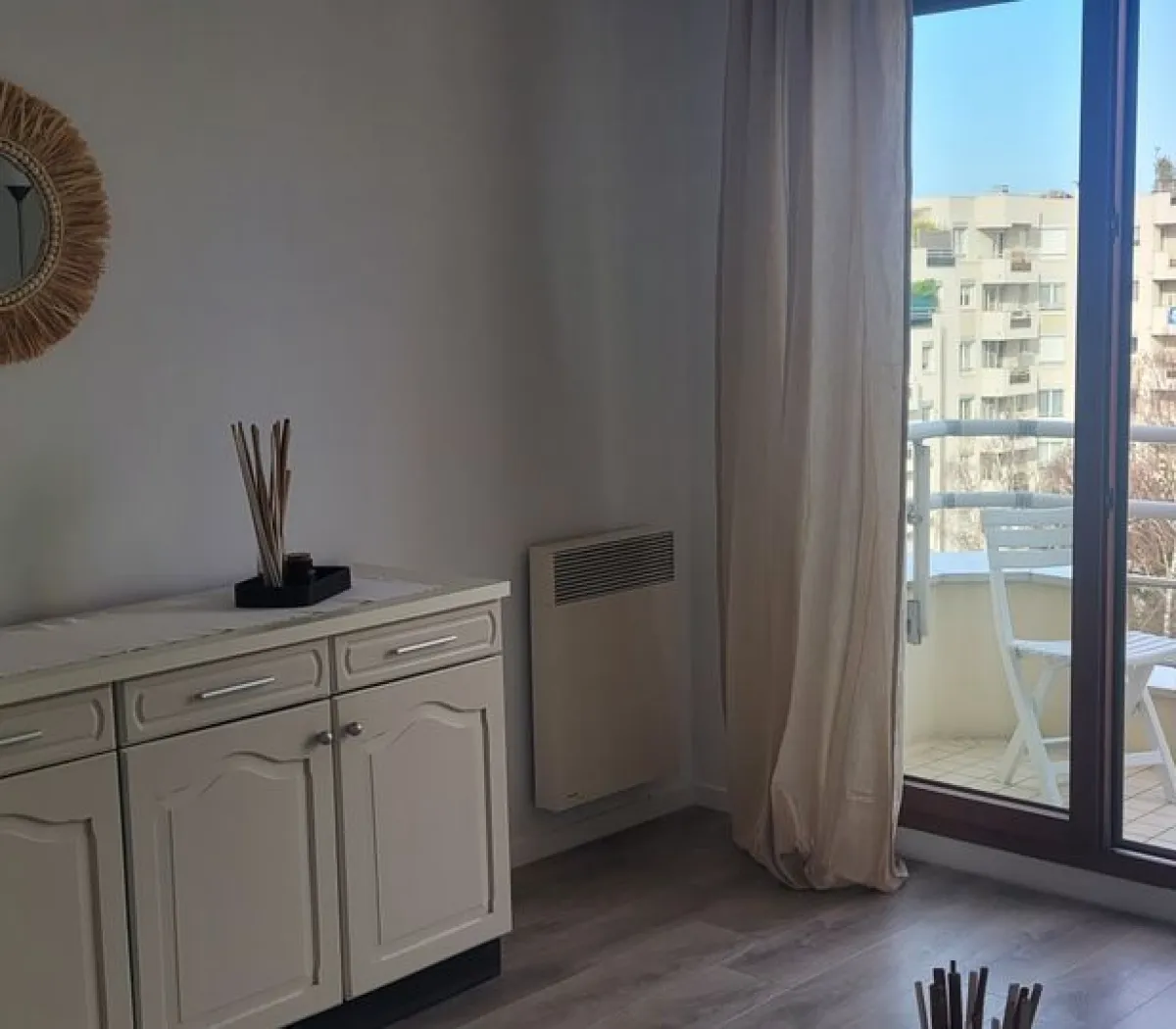 Location Issy-les-Moulineaux Appartement 6a2894513ebf