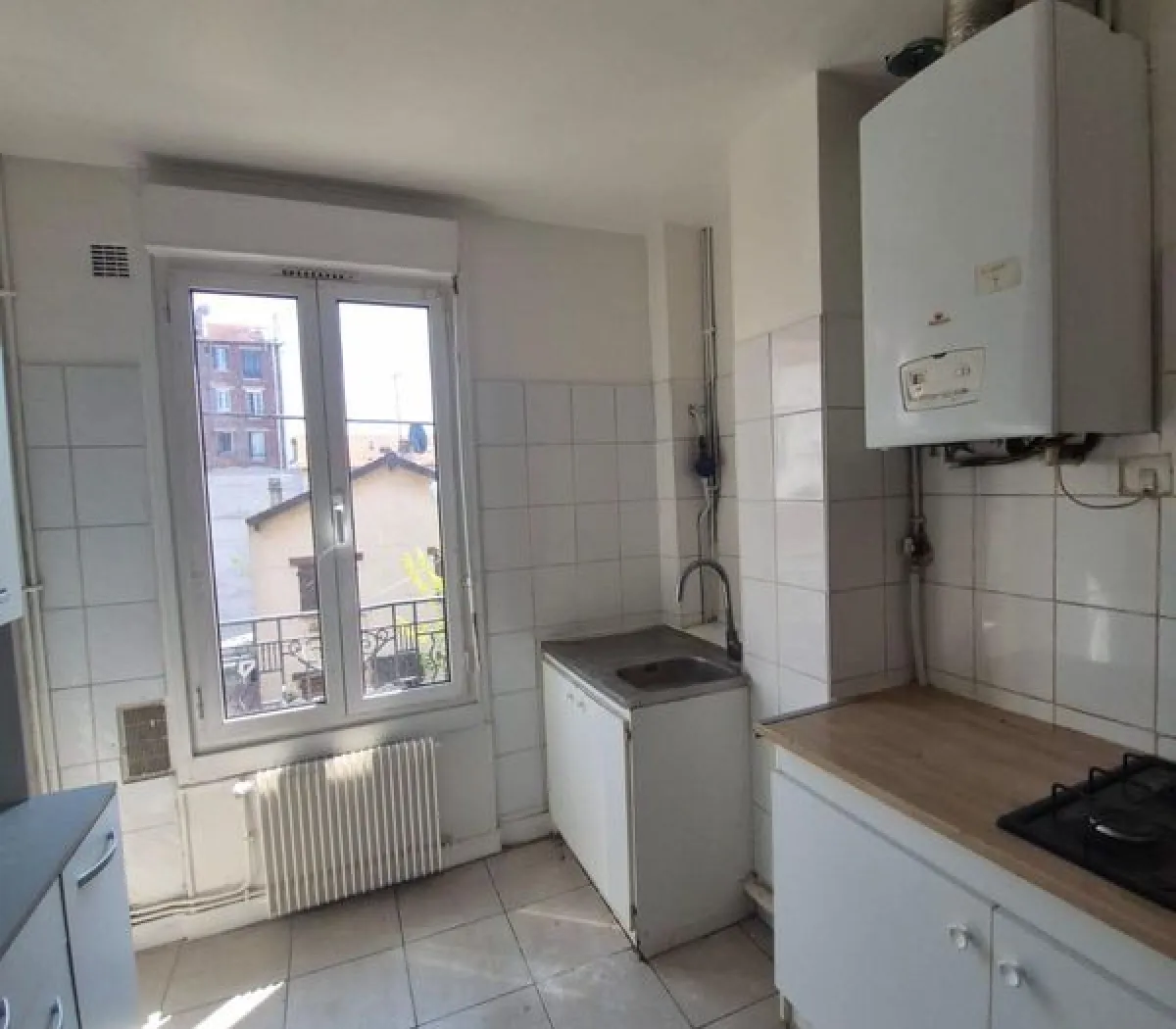 Location La Courneuve Appartement 6a289a9e9855