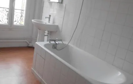 Location Courbevoie Appartement 6a2968c5734d