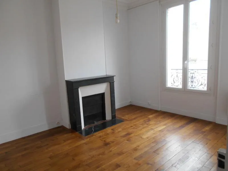 Location Courbevoie Appartement 6a2968c5734d
