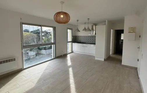 Location Marseille Appartement 6a2a6166f058