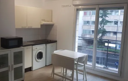 Location Courbevoie Appartement 6a2ab8ea0d1d