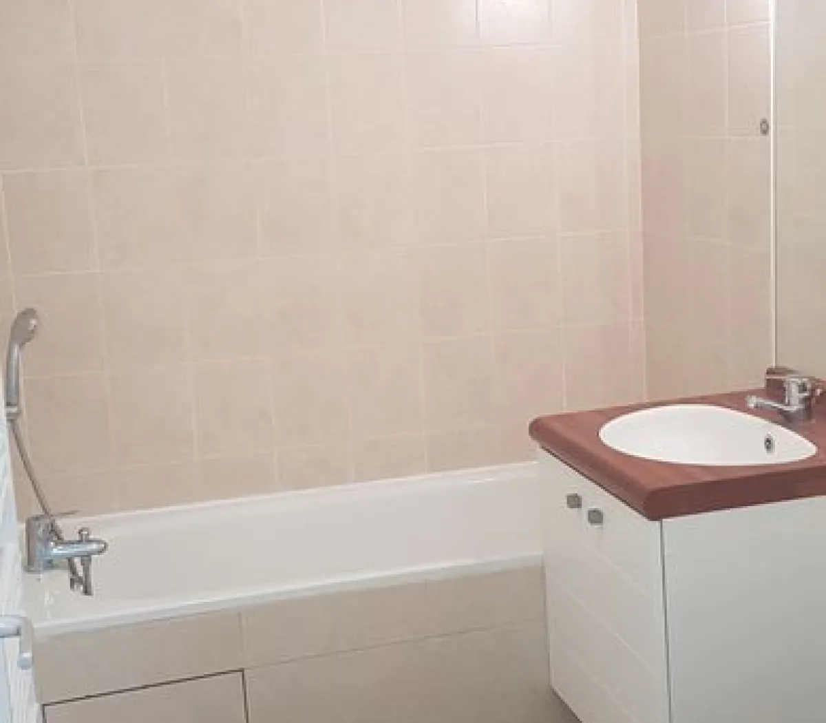 Location Courbevoie Appartement 6a2ab8ea0d1d