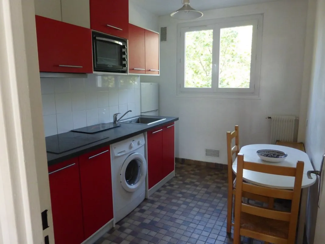 Location Ivry-sur-Seine Appartement 6a2ae916c044