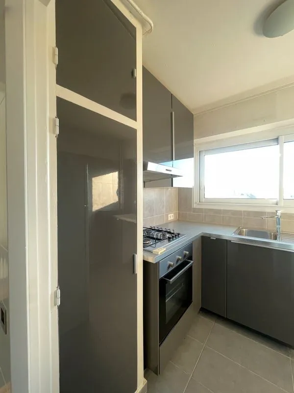 Location Châtillon Appartement 6a2b1d7ab8f6