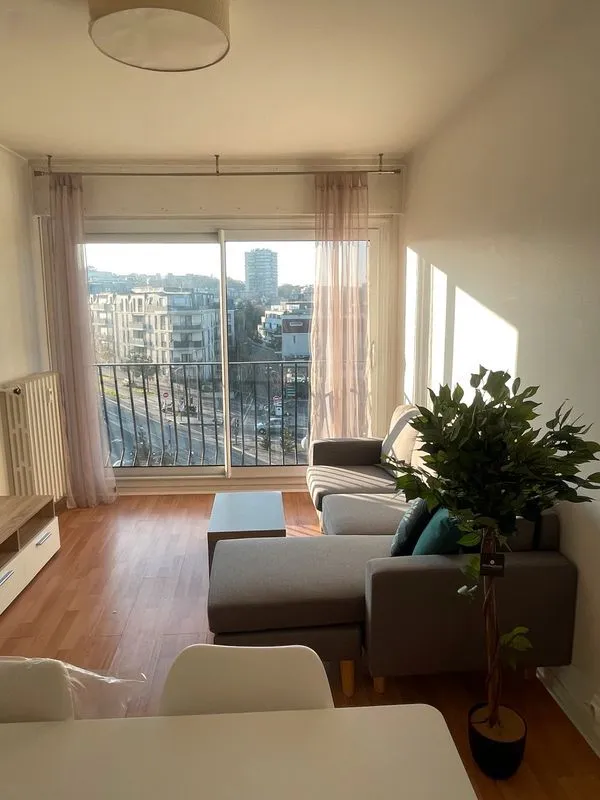 Location Châtillon Appartement 6a2b1d7ab8f6