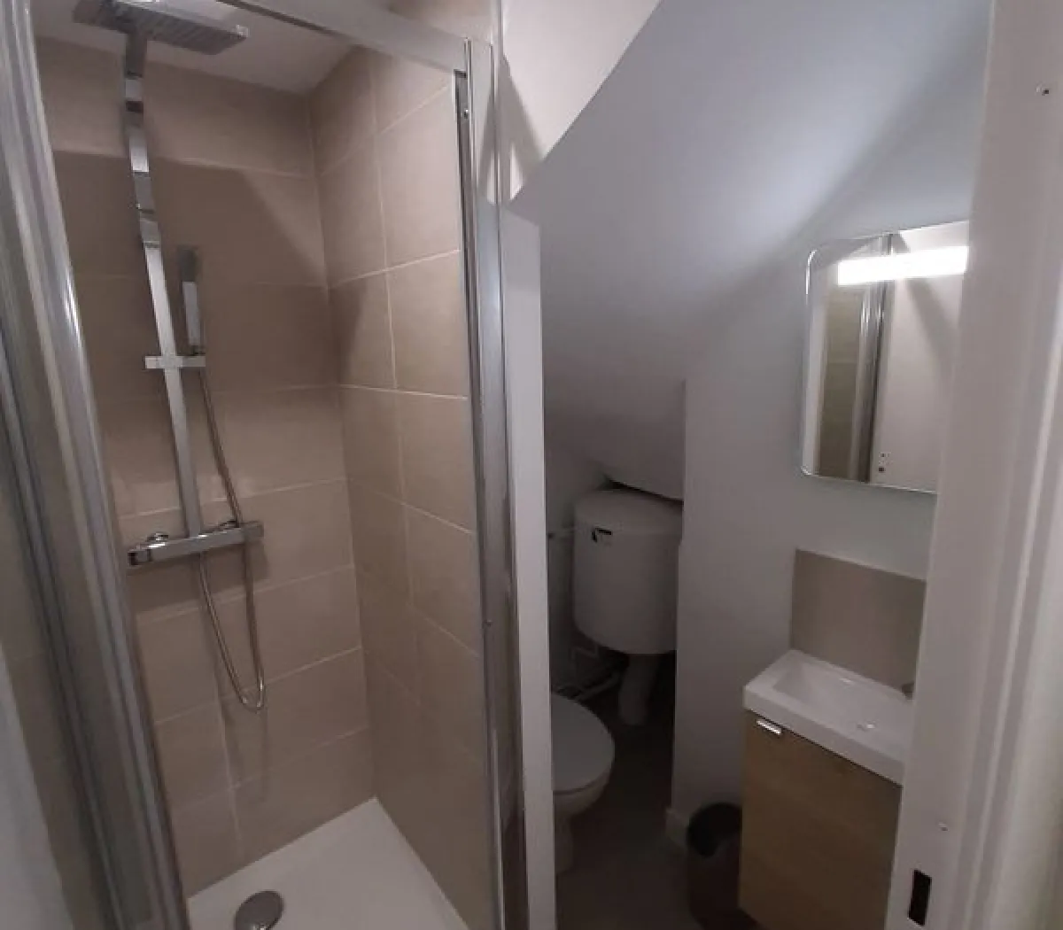 Location Rennes Appartement 6a2b2d7d5a10