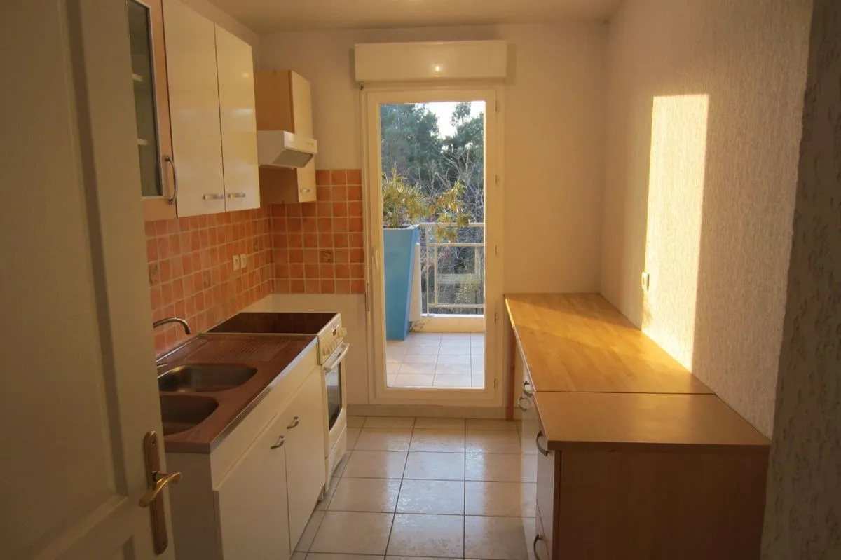 Location Marseille Appartement 6a2b661a5ad0