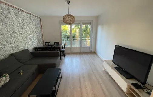 Location Bordeaux Appartement 6a2bcead59d5