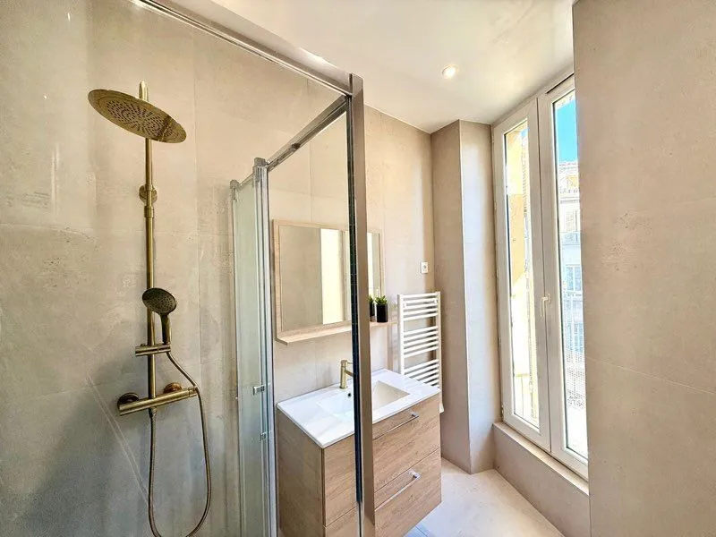 Location Marseille Appartement 6a2c05c55add