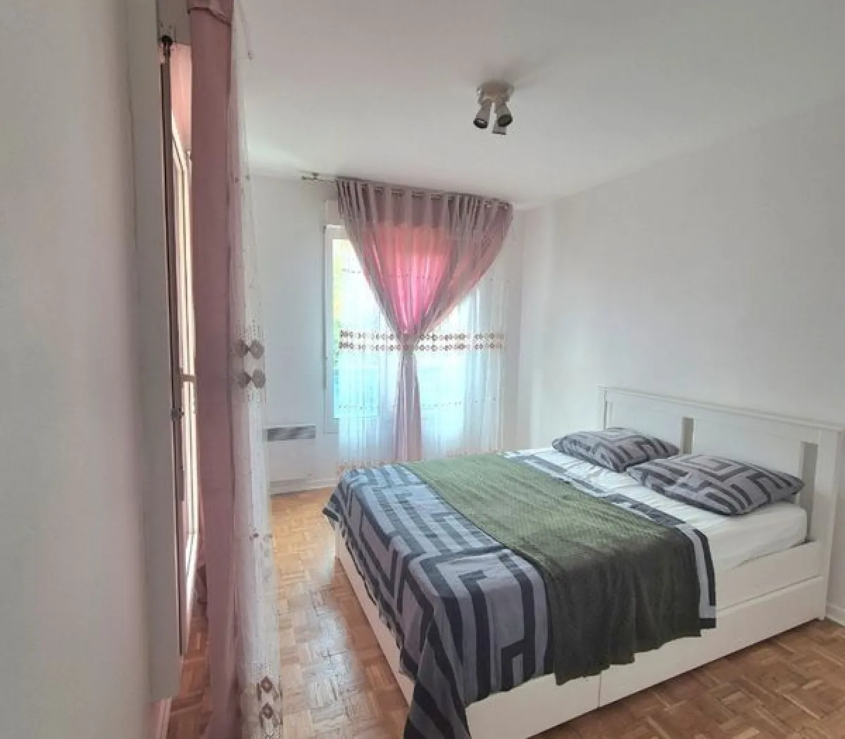 Location Montrouge Appartement 6a2c258bf180