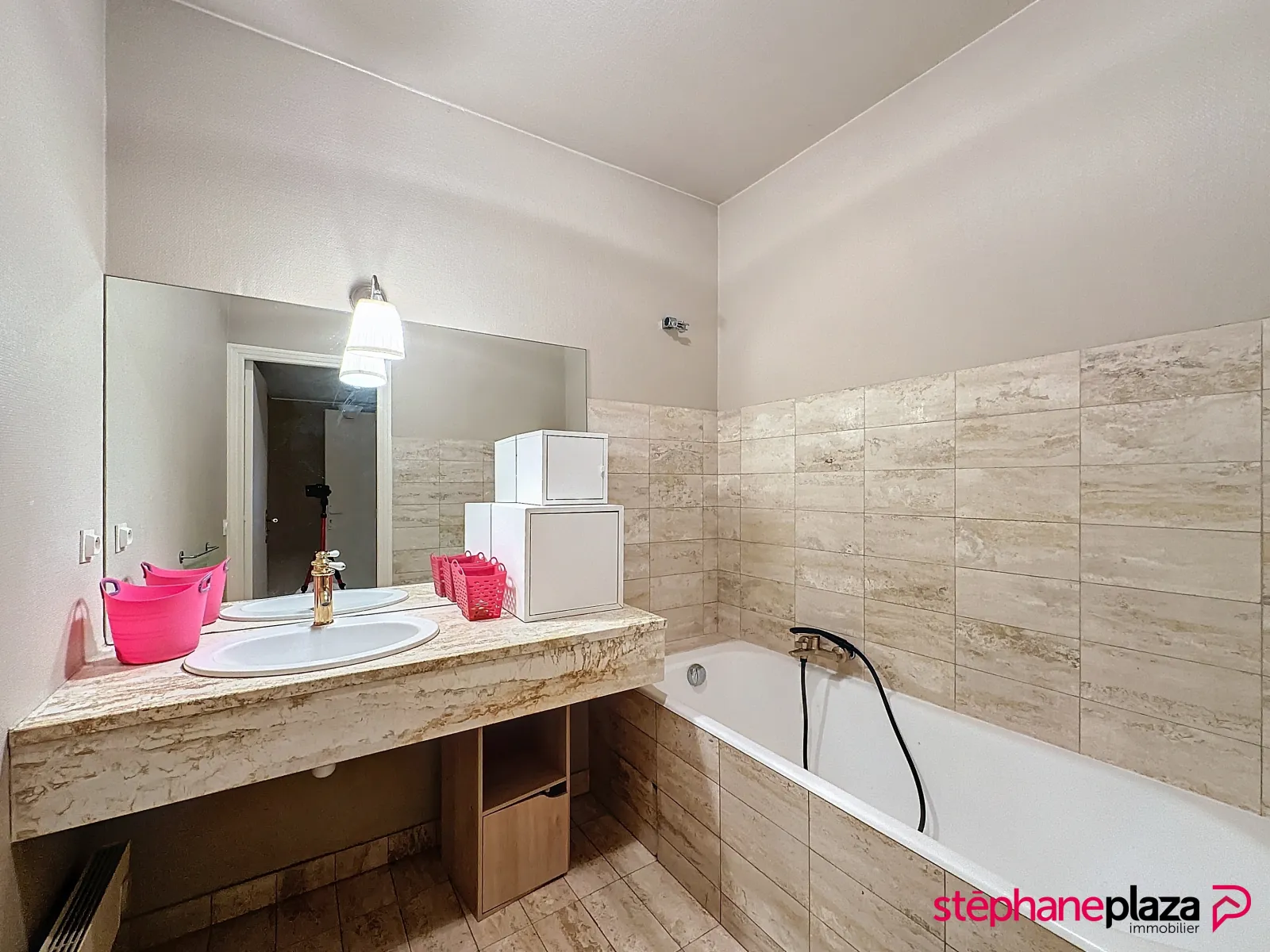Location Lyon Appartement 6a2e49e62649