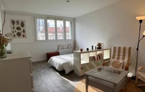 Location Montreuil Appartement 6a2f13f5d649