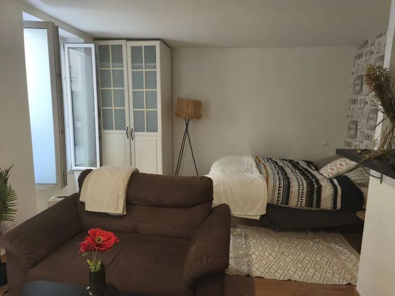 Location Asnières-sur-Seine Appartement 6a2f1409981b