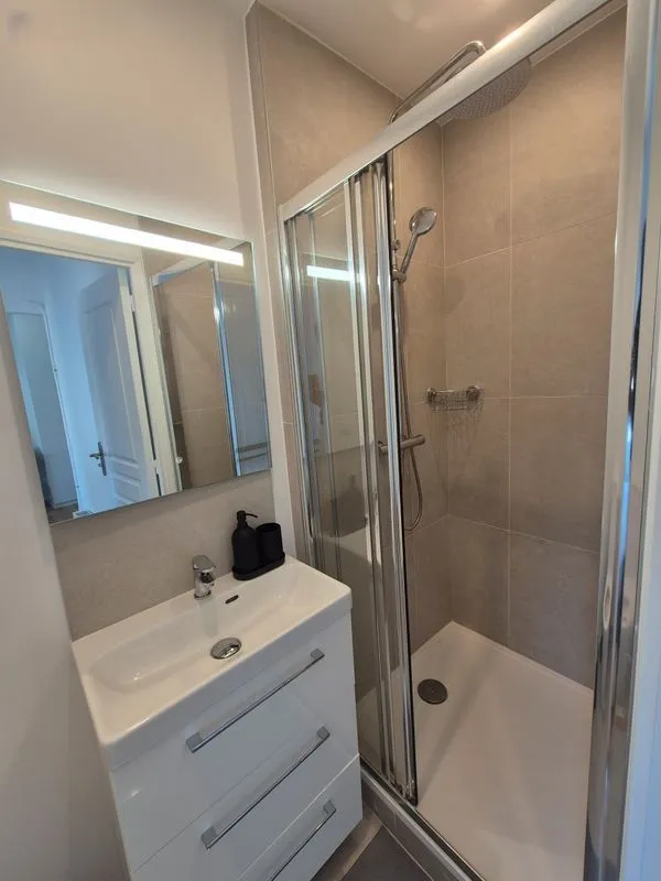 Location Paris Appartement 6a2f2c4e2d85