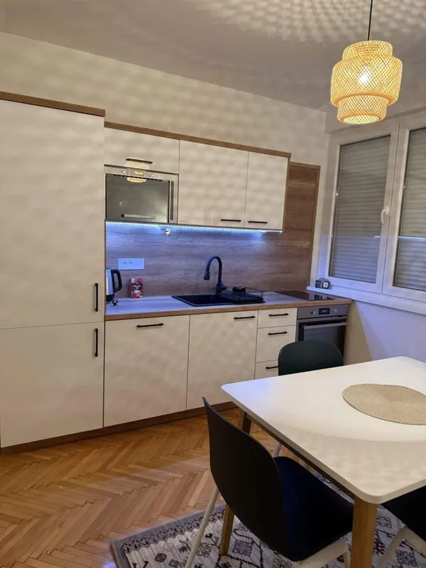 Location Lyon Appartement 6a2f6150a5e9