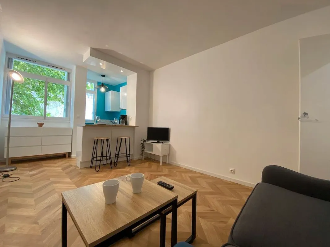 Location Marseille Appartement 6a2f66f3e06a