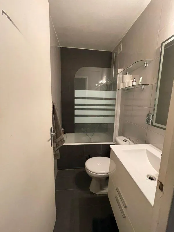Location Paris Appartement 6a30300878f8
