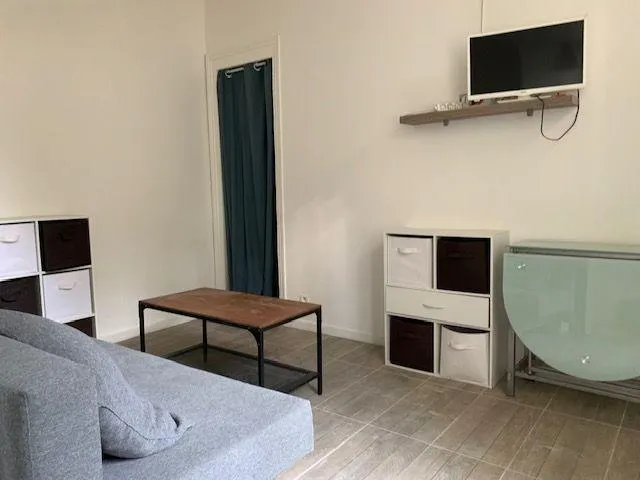 Location Paris Appartement 6a311b63052c