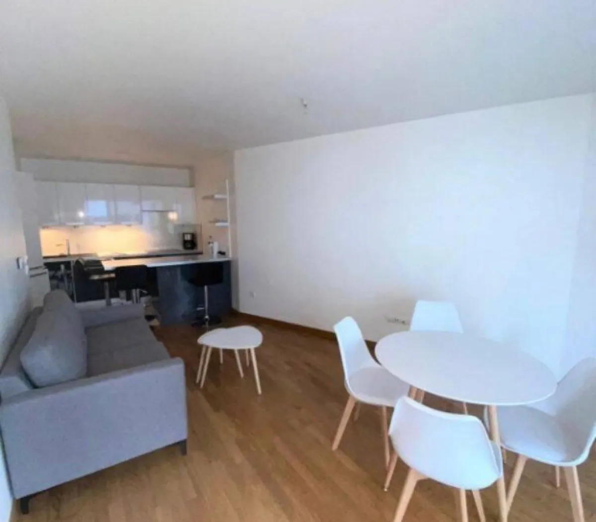 Location Issy-les-Moulineaux Appartement 6a311c2a57a0