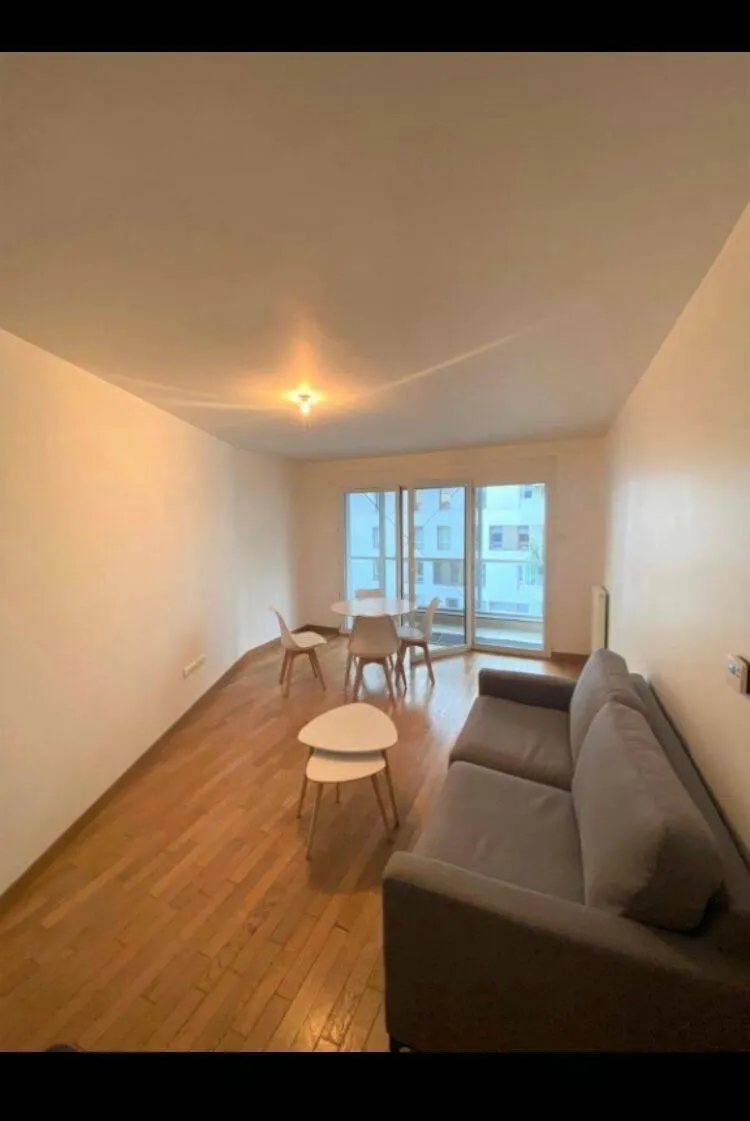 Location Issy-les-Moulineaux Appartement 6a311c2a57a0