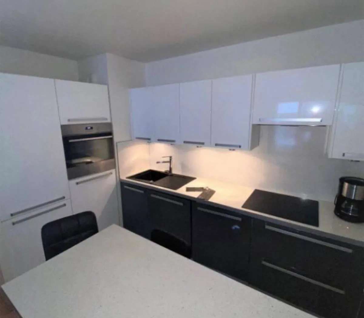 Location Issy-les-Moulineaux Appartement 6a311c2a57a0
