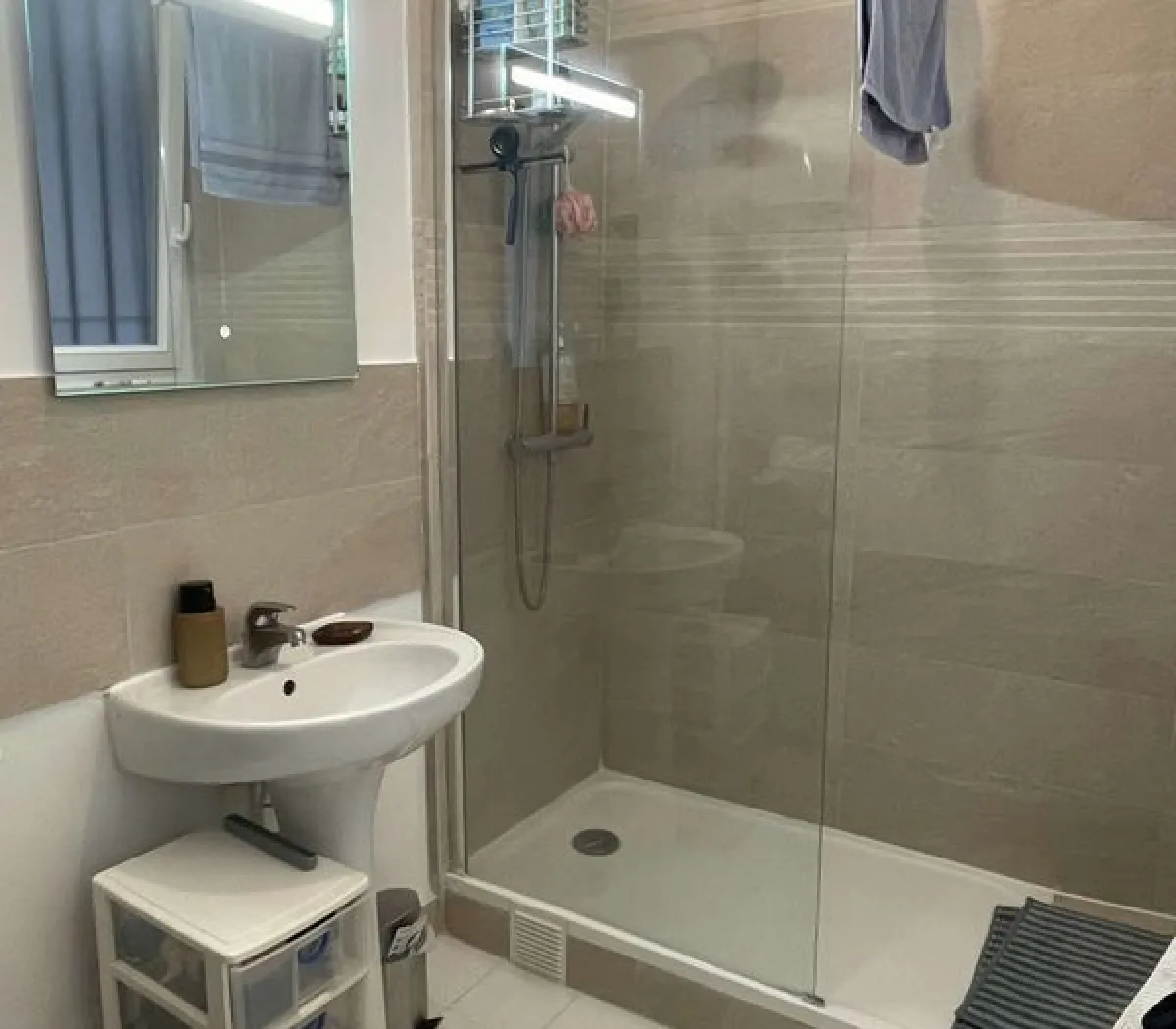 Location Paris Appartement 6a311fbf52b8