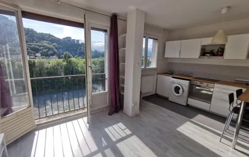 Location Grenoble Appartement 6a3140eacf93
