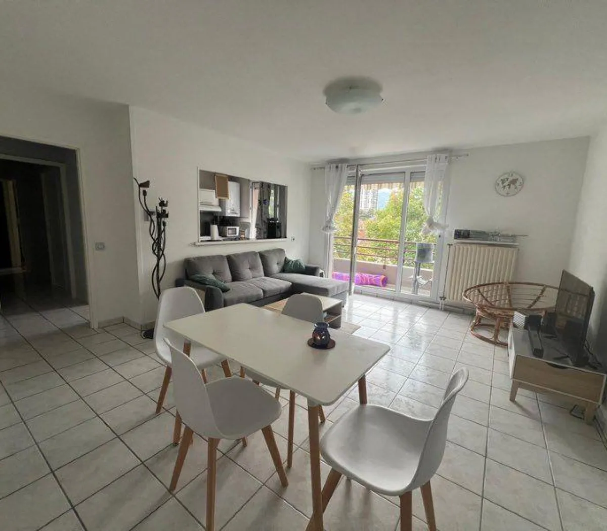 Location Grenoble Appartement 6a315185bdbd