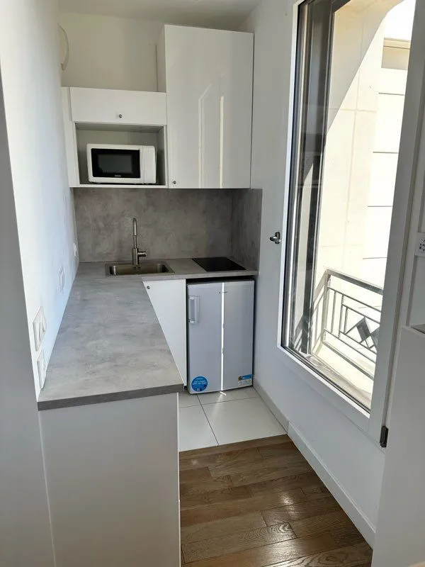Location Levallois-Perret Appartement 6a31d2fba5a5