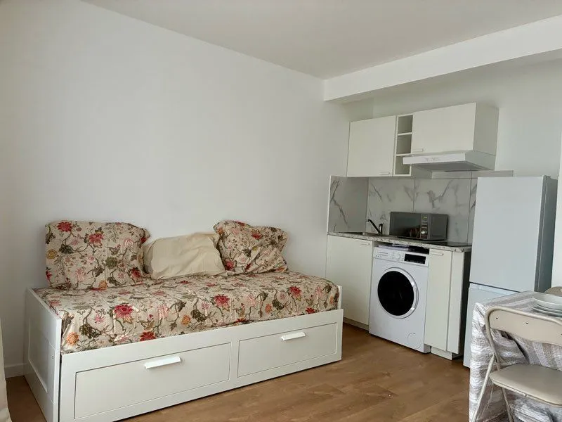Location Issy-les-Moulineaux Appartement 6a3287dc66c2