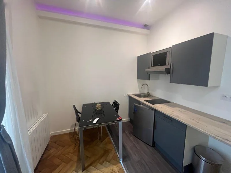 Location Lyon Appartement 6a3298eda0bc