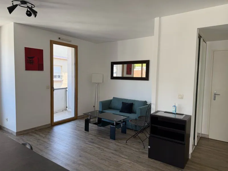 Location Lyon Appartement 6a3299104695