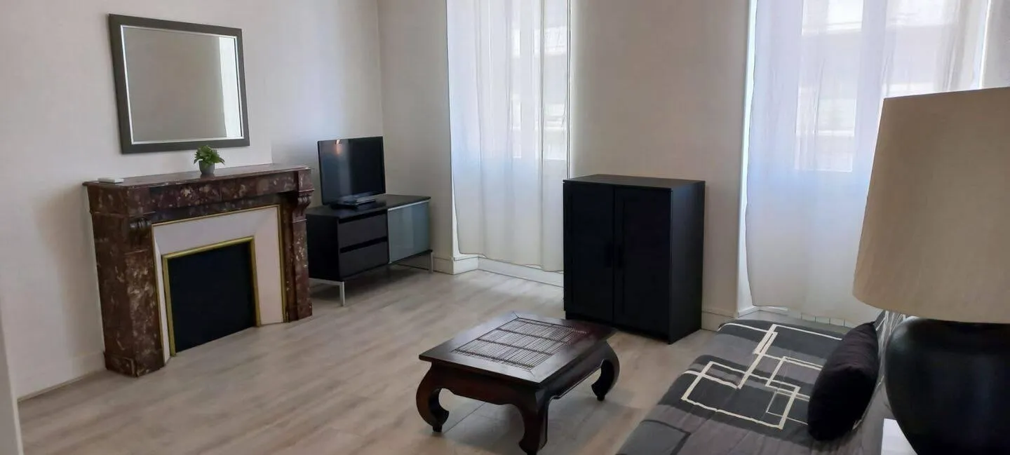 Location Bordeaux Appartement 6a3539eb4fad