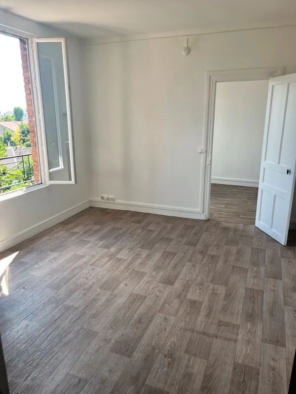 Location Le Bourget Appartement 6a385b016867