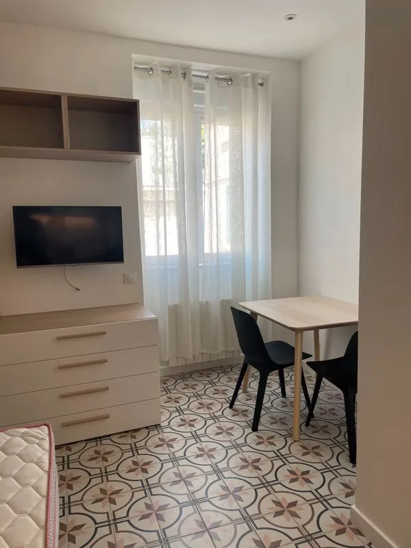 Location Lyon Appartement 6a38717e6492