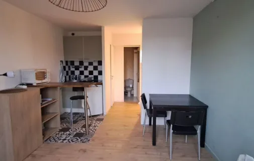 Location Bordeaux Appartement 6a3900afbe7e