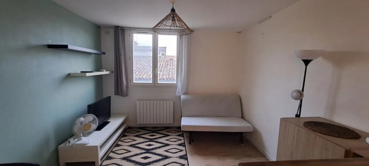Location Bordeaux Appartement 6a3900afbe7e