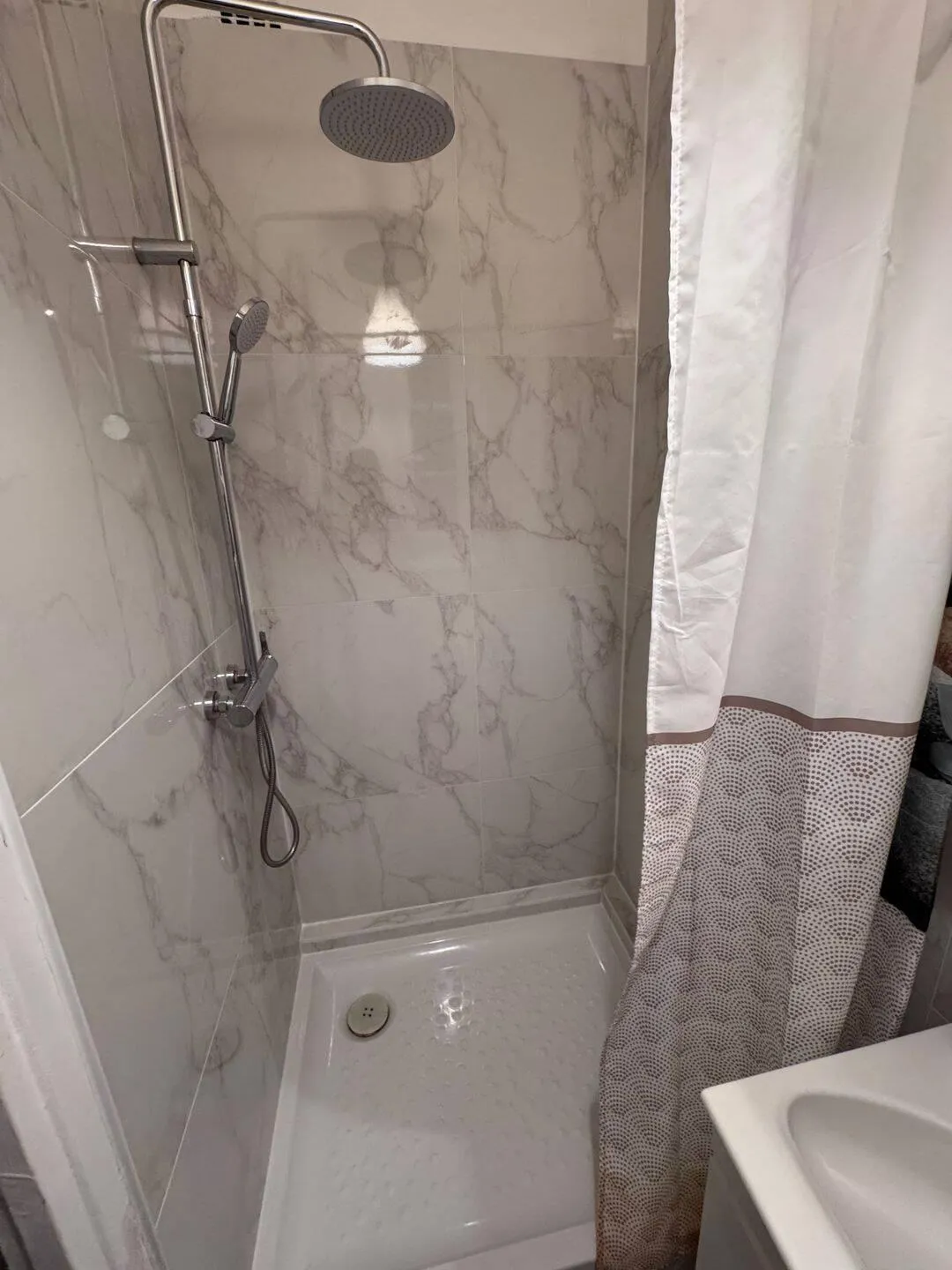 Location Suresnes Appartement 6a391b9770e7