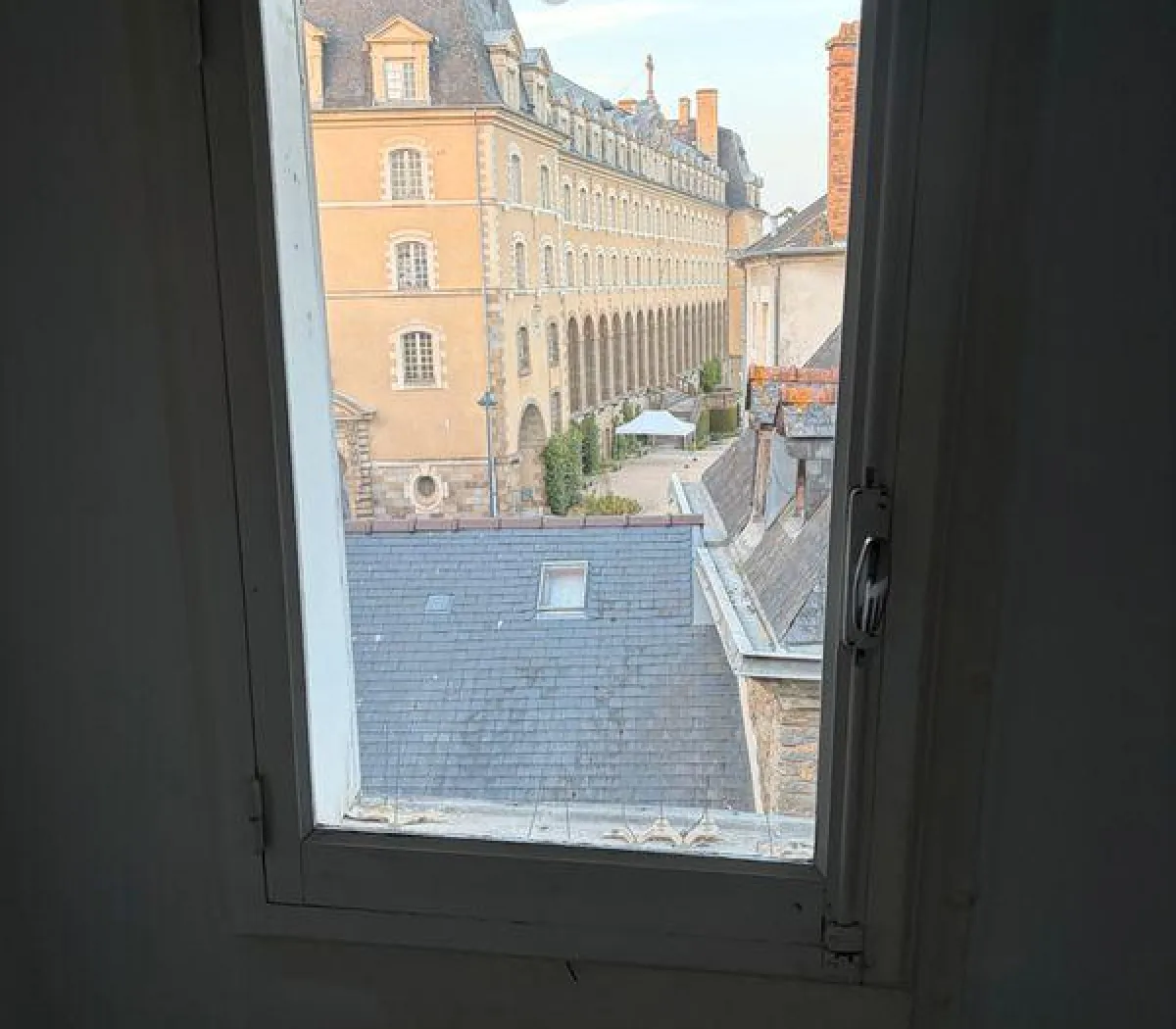 Location Rennes Appartement 6a3a4d5fda3e