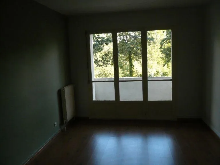 Location Caluire-et-Cuire Appartement 6a3bcdbd0ae3