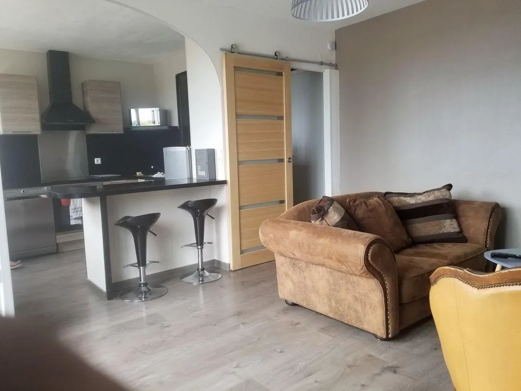 Location Lyon Appartement 6a3e6e3a8e4f