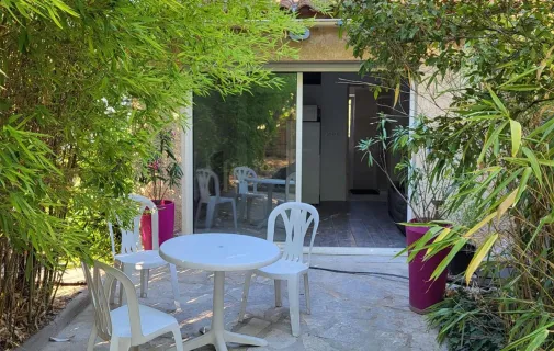 Location Vailhauquès Appartement 6a41833f7793