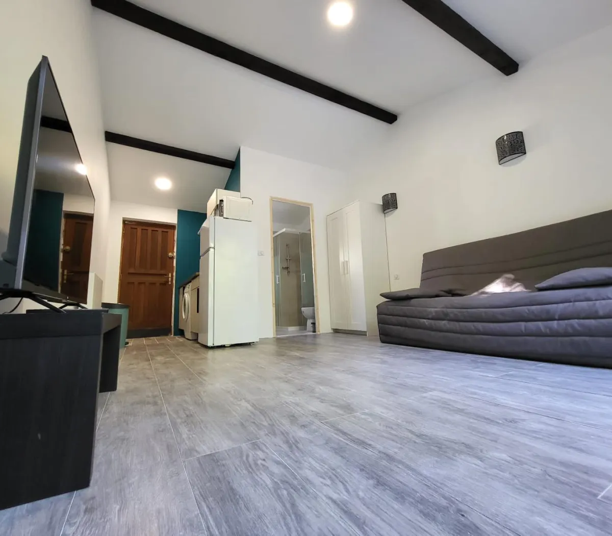 Location Vailhauquès Appartement 6a41833f7793