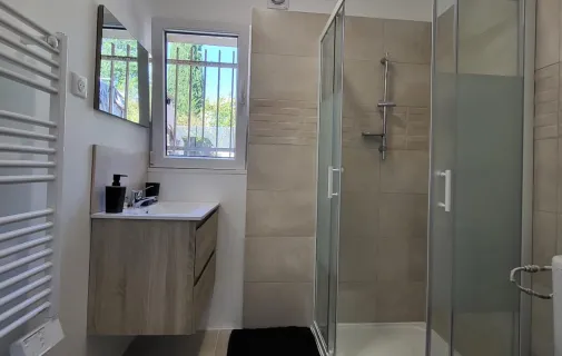 Location Vailhauquès Appartement 6a41833f7793