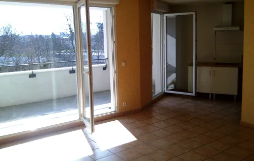 Location Saint-Martin-d'Hères Appartement 6a42096e58f1