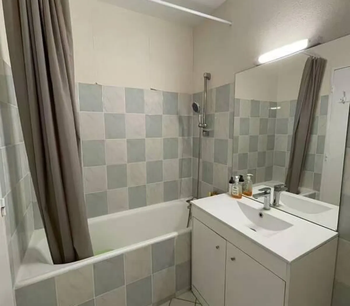 Location Antony Chambre 6a4239e30fe3