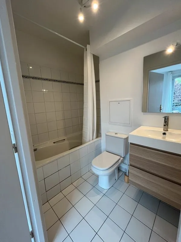 Location Rueil-Malmaison Appartement 6a42882ba14f
