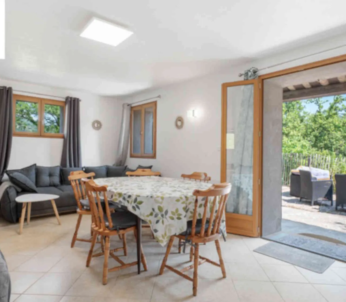 Location Le Bar-sur-Loup Maison 6a42a8c487c5