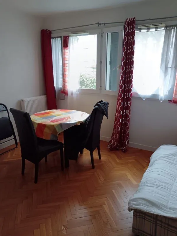 Location Saint-Cyr-l'École Appartement 6a42db8d71cc